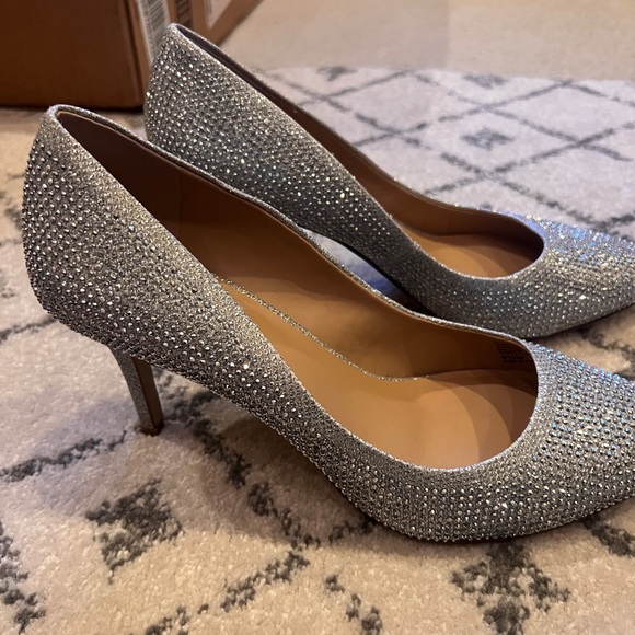 INC Zitah pointed pumps - Picture 2 of 5